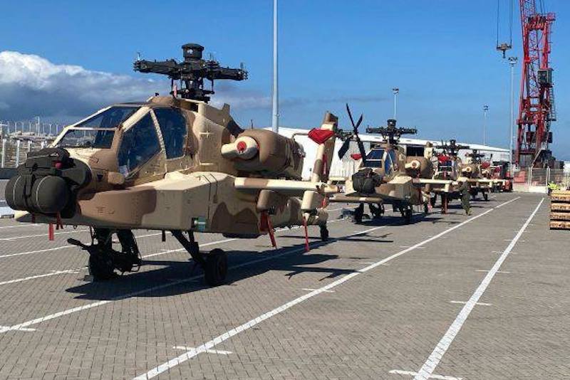 Helicopteres-Apache-FAR